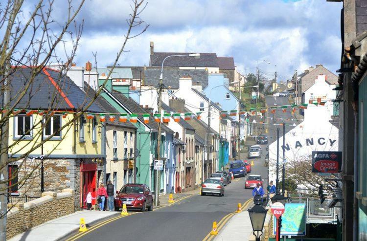 Brook Lodge Glenties Esterno foto